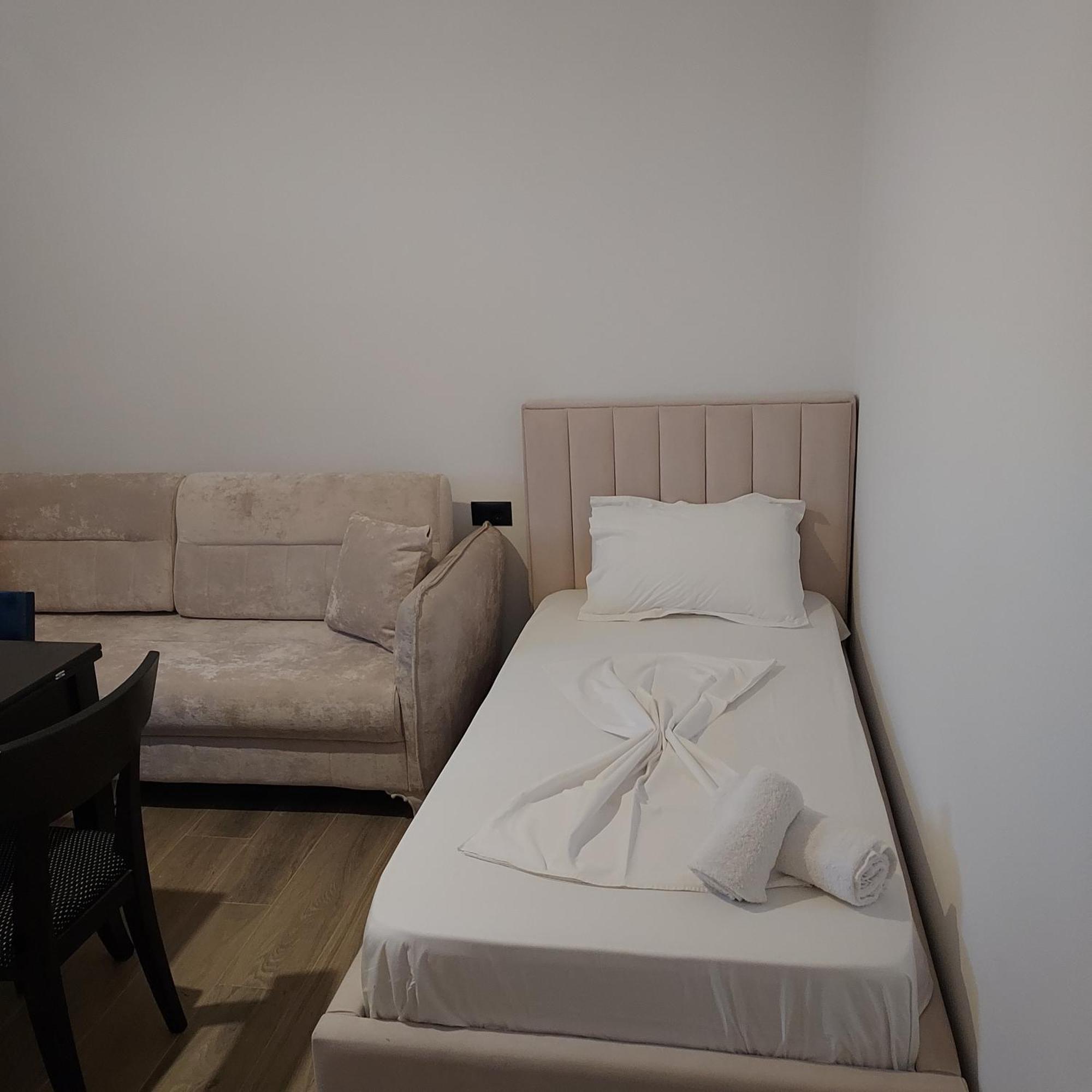 Guesthouse Wlora Zewnętrze zdjęcie