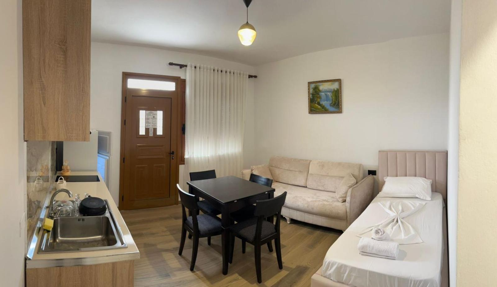Guesthouse Wlora Zewnętrze zdjęcie